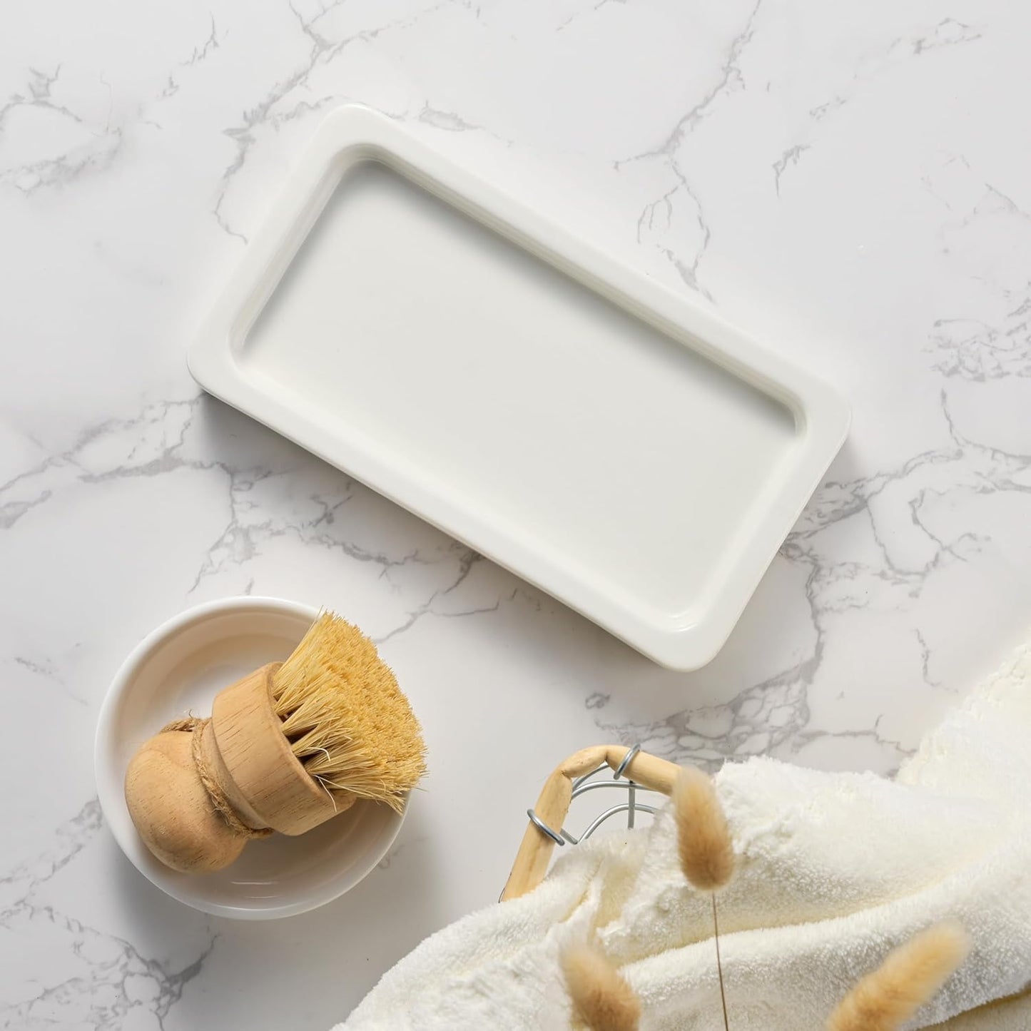 Glass Soap Dispenser Set with Ceramic Tray, 16.9 floz Hand and Dish Soap Dispenser for Bathroom Decor, White and Gold Kitchen Accessories (White Bottles + Gold Pumps)