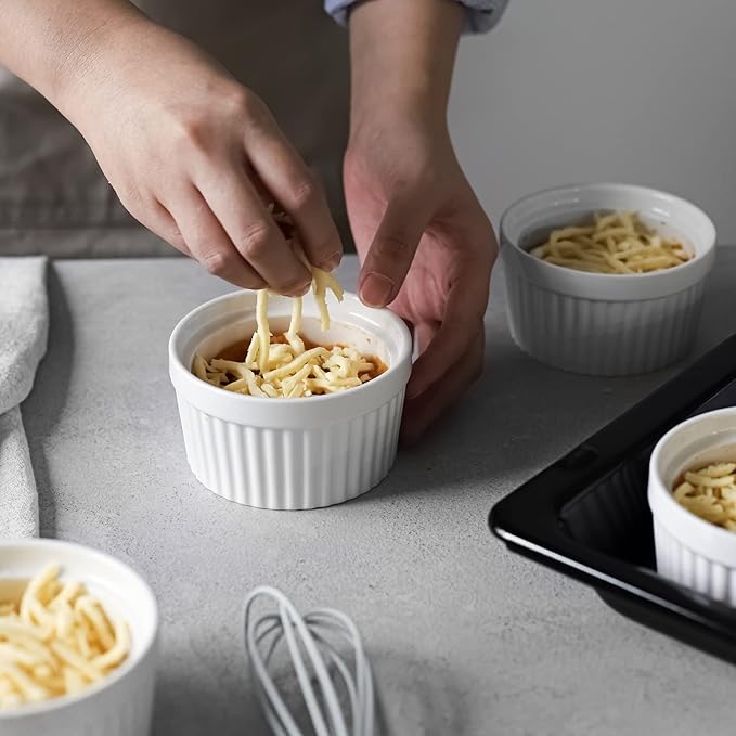 DOWAN Ramekins with Lids 6 oz Oven Safe, Creme brulee Souffle Dishes Ramekin with Covers, Porcelain Bowls for Baking Custard Cups, Set of 6, White